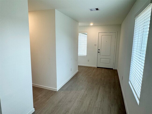 Building Photo - 3044 Angelic Rose Ln