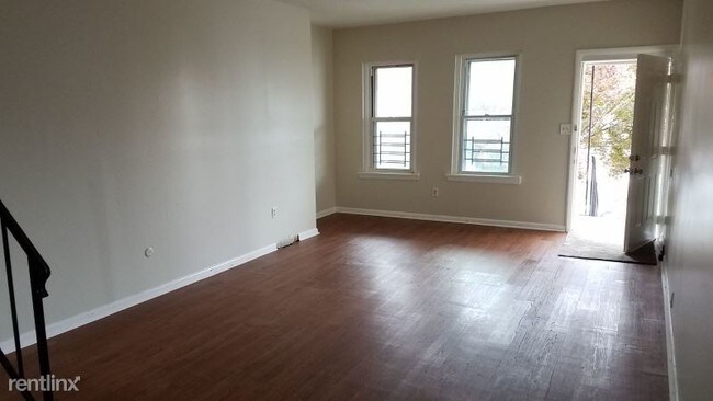 Foto del edificio - 5 br, 2 bath House - 203 North Connell Street