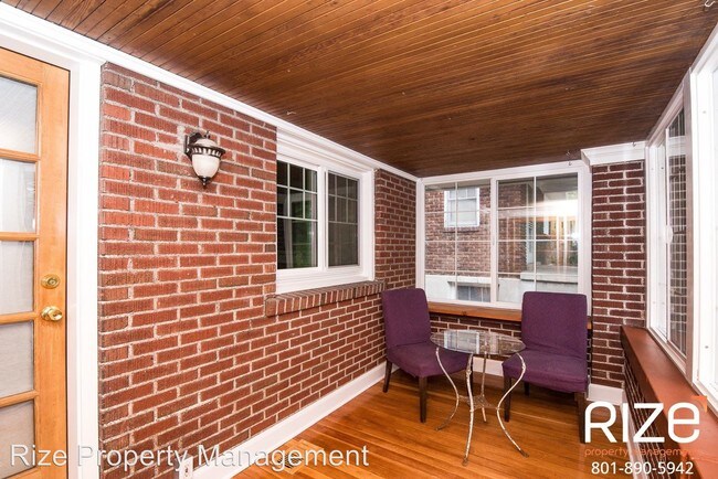 Building Photo - 3 br, 3 bath House - 1321 E Kensington Ave