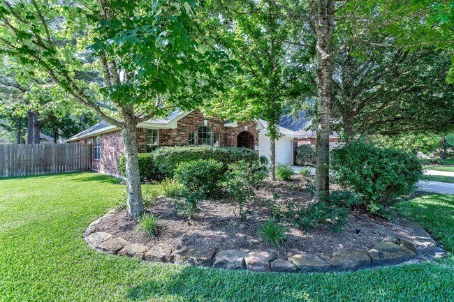 Building Photo - 135 S Abram Cir