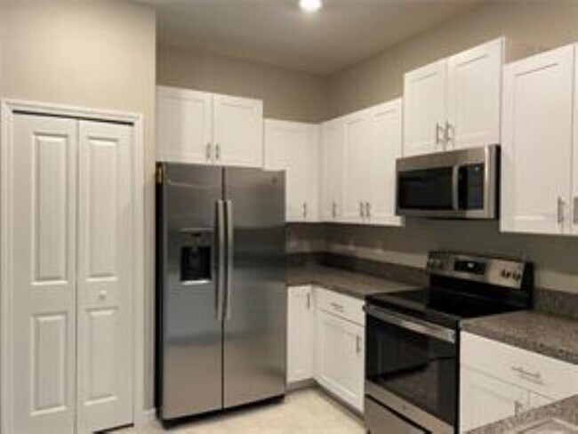Foto del edificio - 3590 Bellmeade Ct
