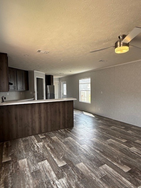 Foto del edificio - 15926 S Flores St