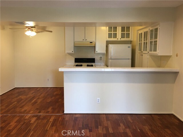 Foto principal - 2871 S Fairview St