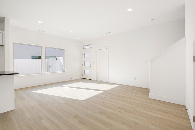 Building Photo - 1163 S Underwood St