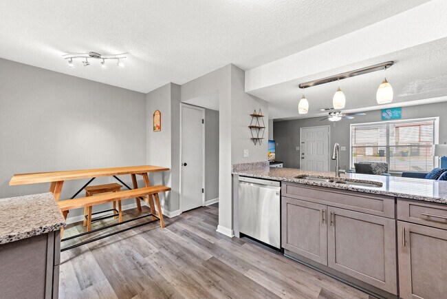 Foto del edificio - 412 Nordic Ln NW