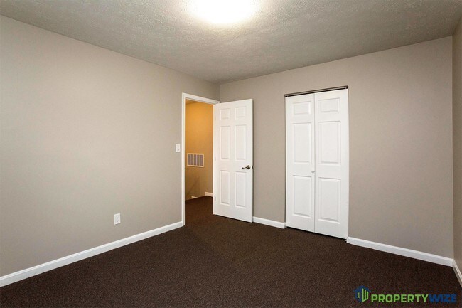 Building Photo - 932 Rumsey Pl