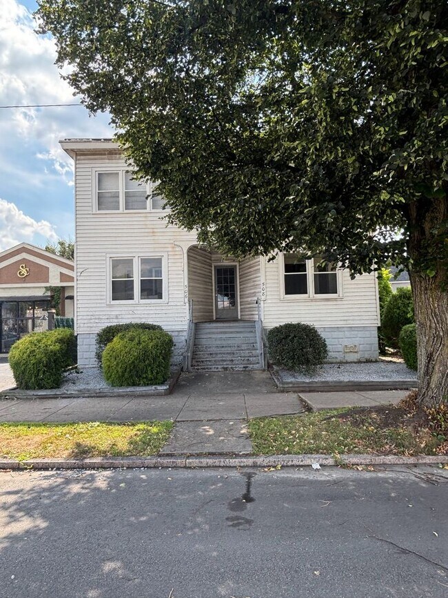 Foto del edificio - ?No Security Deposit?2 bedroom available in Kingston!