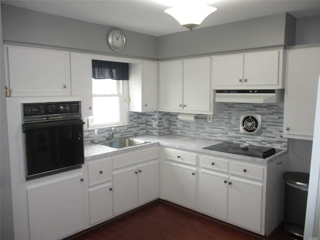 Foto del edificio - 540 Irene St