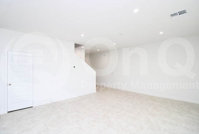 Foto del edificio - 2079 W Sable Ave