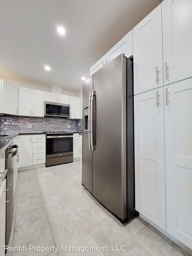 Foto del edificio - 2 br, 2 bath House - 3927 Country Club Blv...