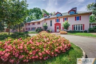 Foto del edificio - 1102 Sayre Dr