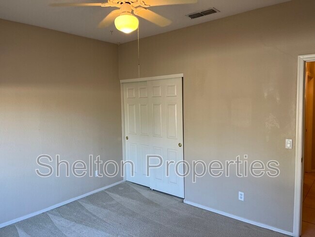 Foto del edificio - 9065 W Custer Ln