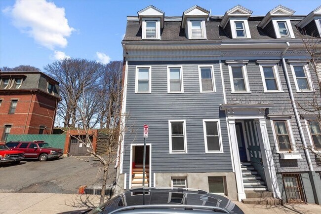 Building Photo - 301 Bunker Hill St