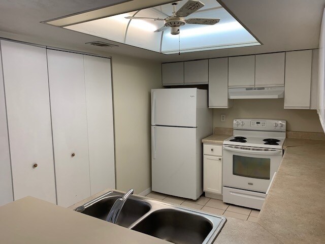 Foto del edificio - 19 Fountain of Youth Blvd