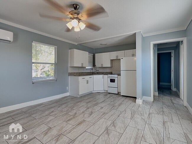 Foto del edificio - 208 Pine St