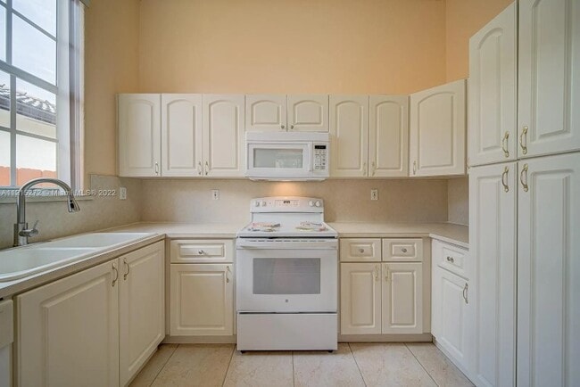 Foto del edificio - 15339 SW 32nd Ter