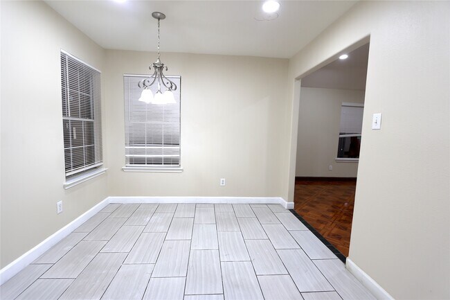 Foto del edificio - 4823 Canyon Blanco Dr