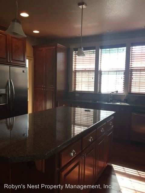 Foto del edificio - 5497 Willow Ct