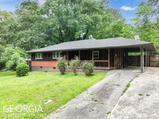 Foto del edificio - 2130 Meadowbrook Ln SE