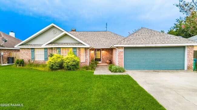 Foto del edificio - 213 Longleaf Dr