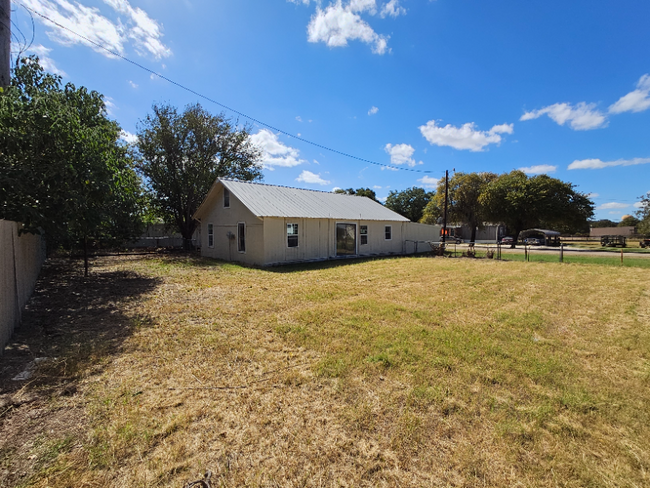 Building Photo - 613 Marlin St