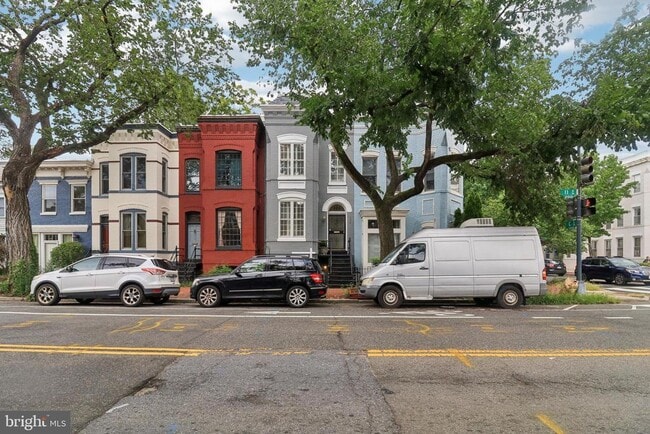 Foto del edificio - 252 11th St SE