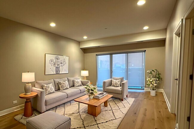 Foto del edificio - 833 Laurel Ave