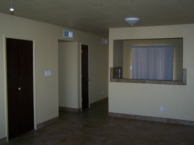 Foto del edificio - 454 Drake Ct