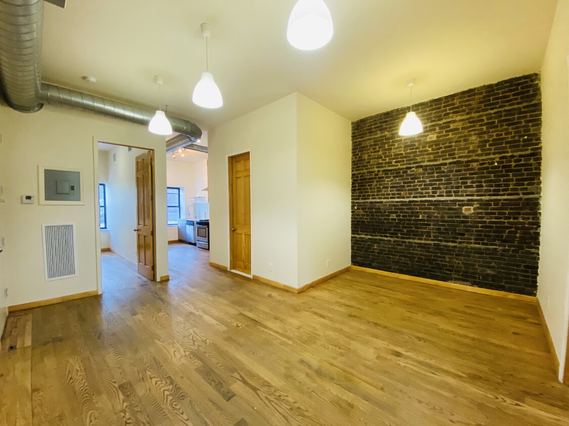 Foto principal - 1248 Fulton St