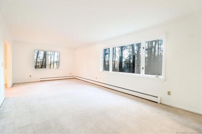Building Photo - 18 Candlewood Lake Rd N