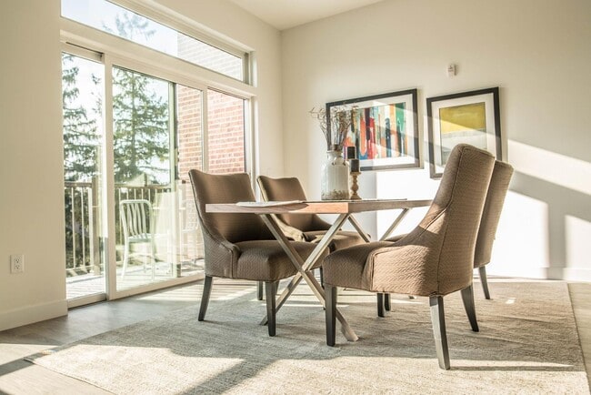 Interior Photo - Artesa Apartments