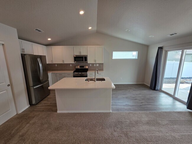 Foto del edificio - Beautiful home in Airway Heights