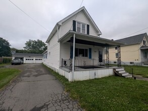Building Photo - 218 Alaska St