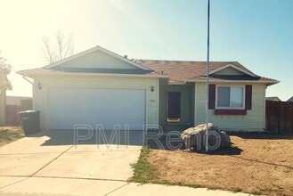 613 Annie Wy
