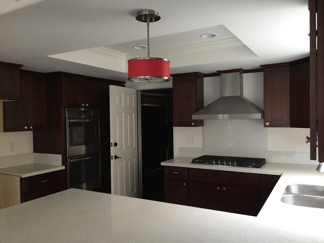 Cocina - 1815 Morgan Ln