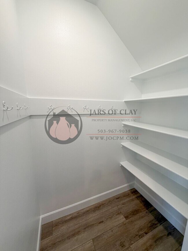 Foto del edificio - 1329/1331 #2023-LL765