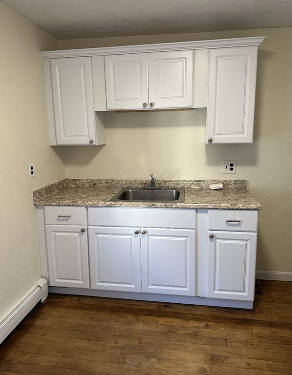 Building Photo - 119 Myrtle St