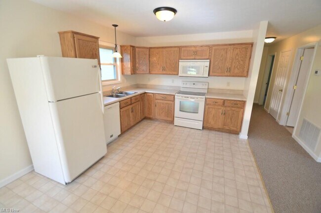 Building Photo - 408 Orchard Hill Dr