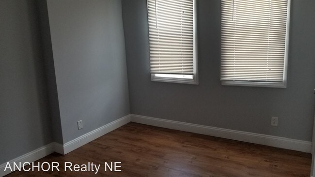 Building Photo - 3 br, 1 bath House - 6155 Pine St.