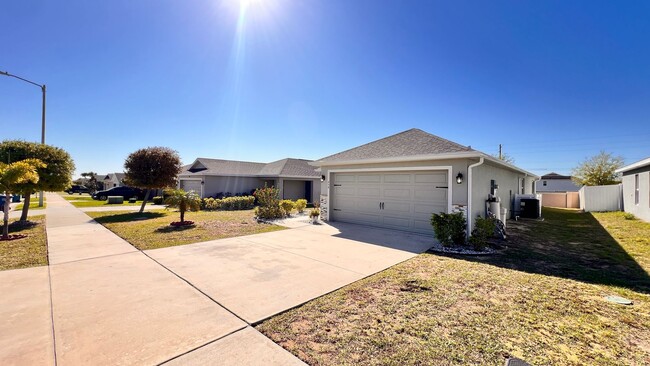 Building Photo - Charming 3-Bedroom Home in Haines City wit...