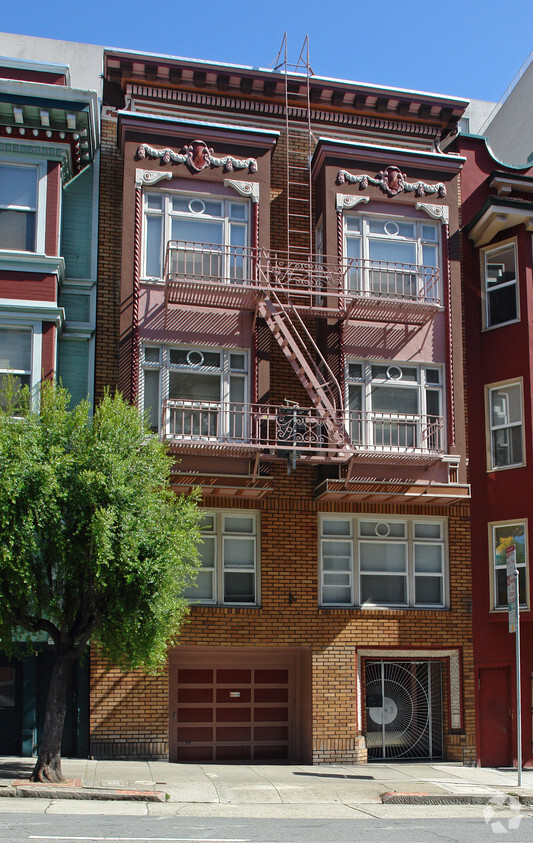 Primary Photo - 1050 Pine St