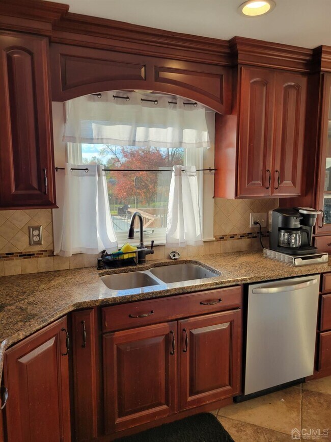 2 Groendyke Cir, Millstone, NJ 08535 House Rental in Millstone, NJ