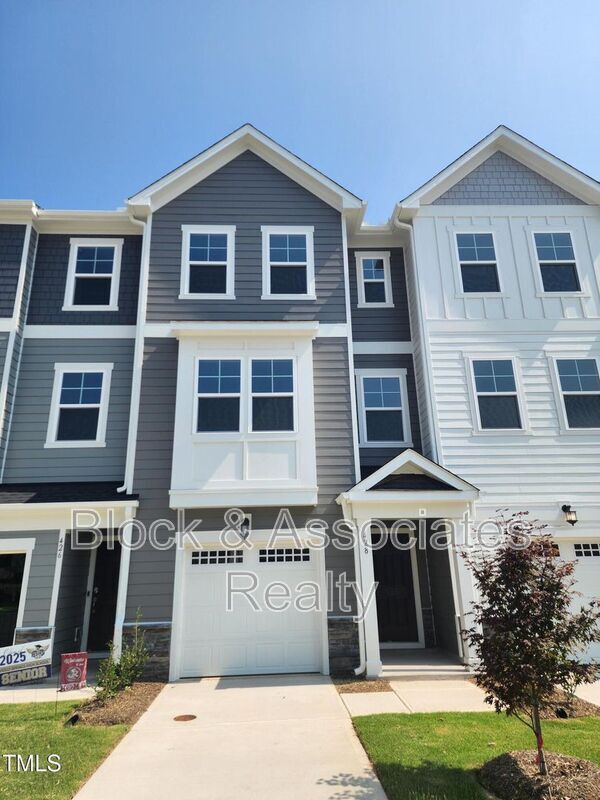 Primary Photo - 428 Deercroft Dr