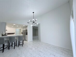 Building Photo - 11922 Sea Shore Dr