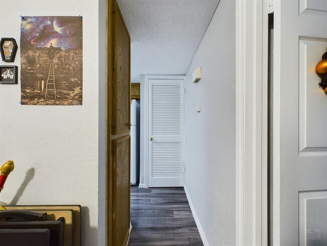Foto del edificio - 706 W 22nd St