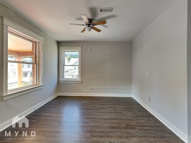 Foto del edificio - 3001 Agnes Ave