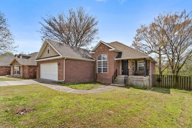 Foto del edificio - Great Home in West Fayetteville - 10 minut...