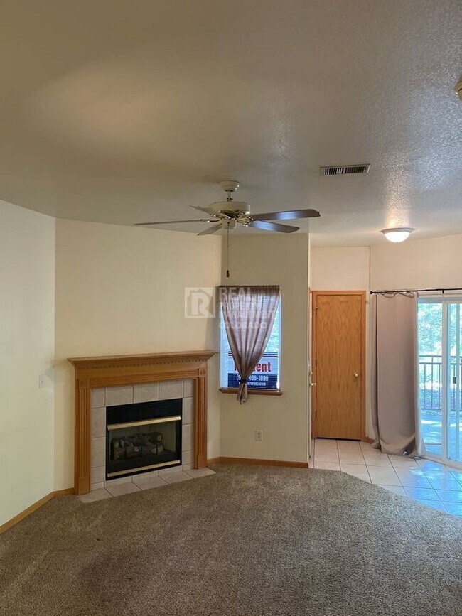 Foto del edificio - 950 52nd Ave Ct