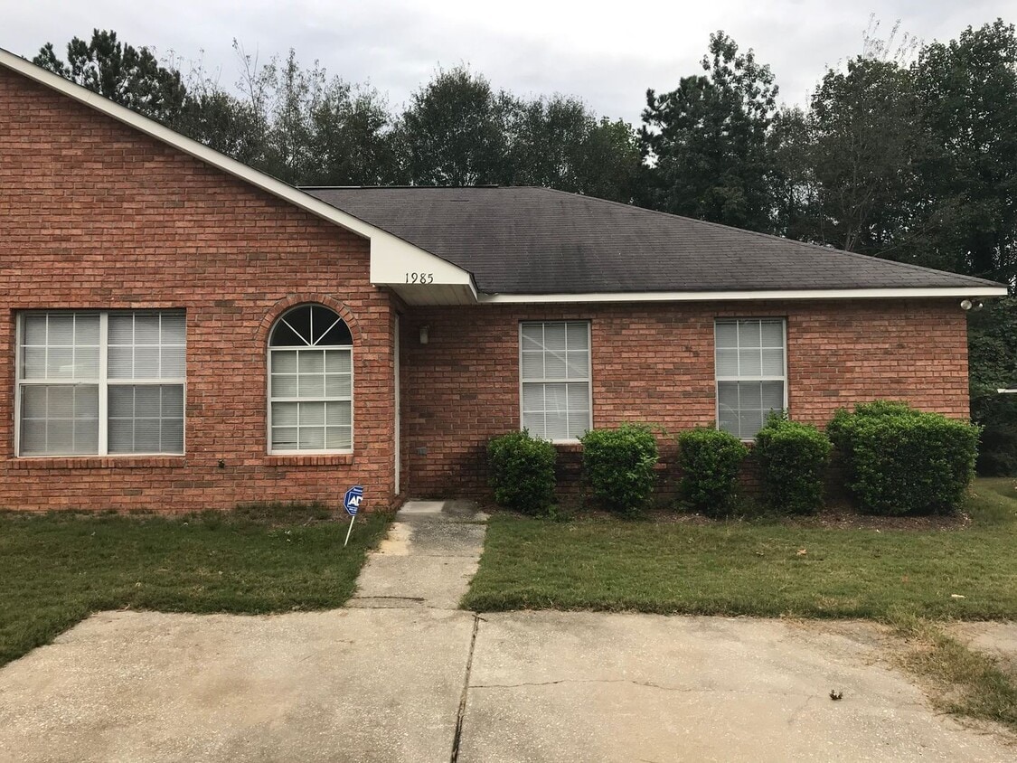 Photo - 1985 Rosie Street Auburn, AL 36832