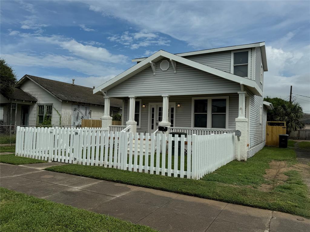 Primary Photo - 3730 Avenue T